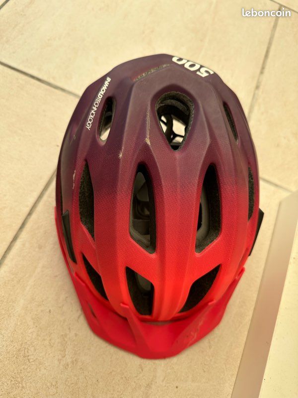 Casque de vélo (image 1)