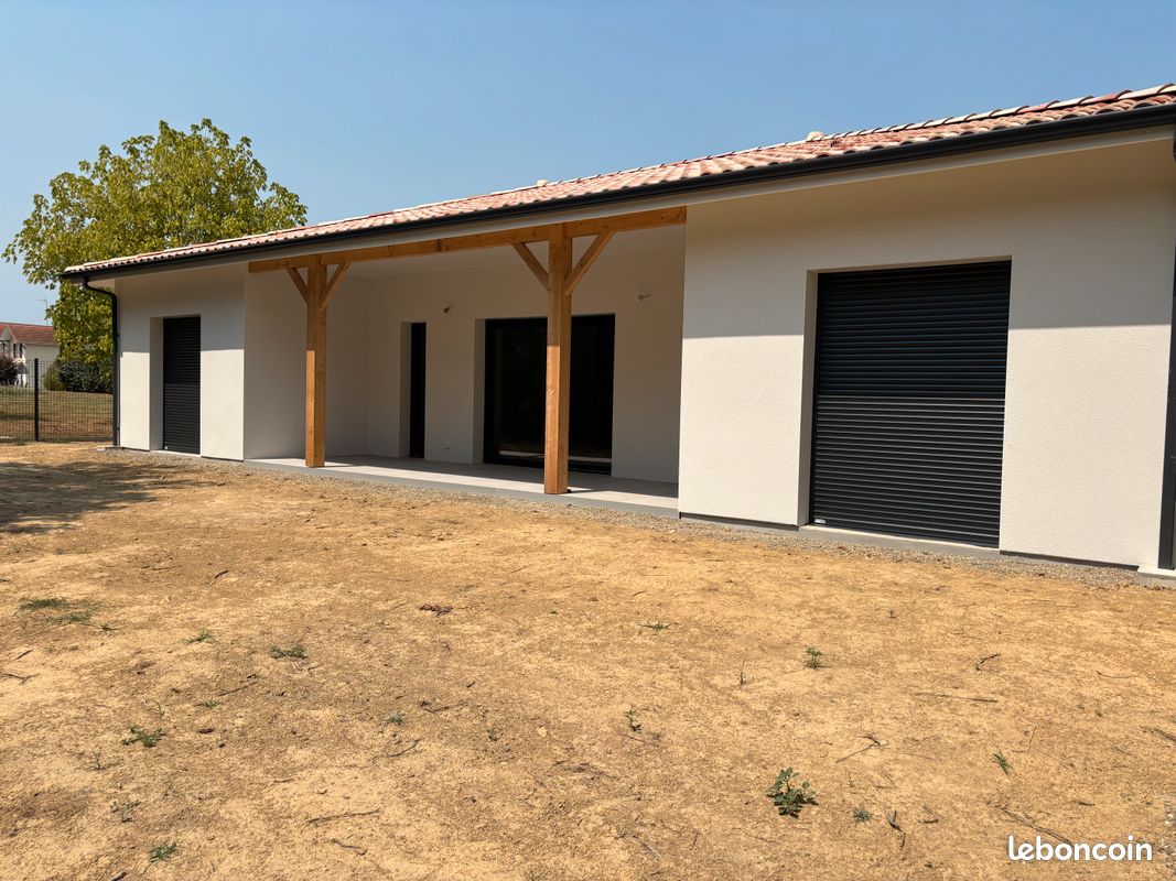 Maison 6 pièces 109 m² · à Sainte-Colombe · 109 m² · 240 000 €