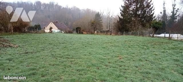 Terrain 875 m² · à Crécy-au-Mont · 875 m² · 20 600 €