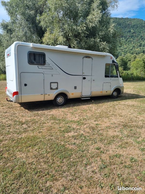 Camping car intégral HYMER B 614 CL (image 2)