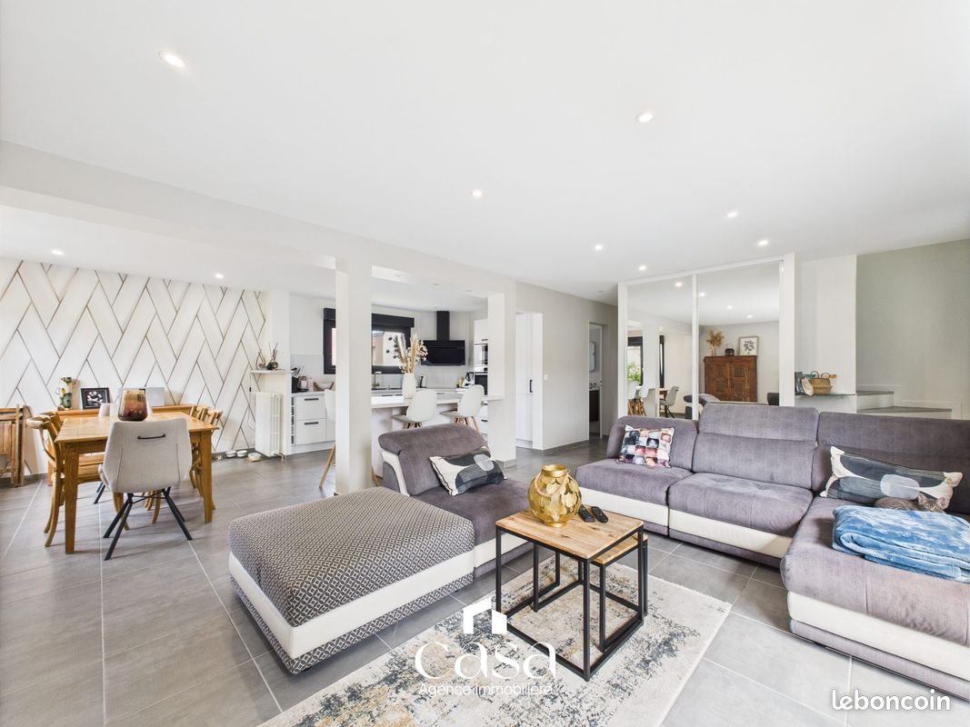 Maison 9 pièces 210 m² (image 3)