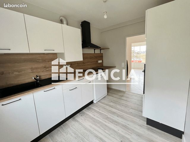 Appartement 4 pièces 72 m² · à Cholet · 72 m² · 750 €