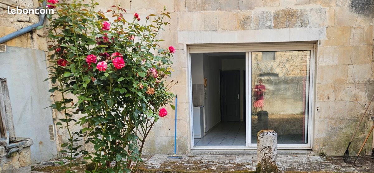 Appartement 3 pièces 53 m² · à Jonzac · 53 m² · 645 €