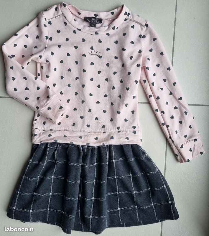 Robe molleton 4 ans (image 1)