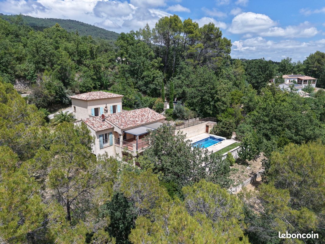Maison 5 pièces 133 m² · à Figanières · 133 m² · 447 200 €