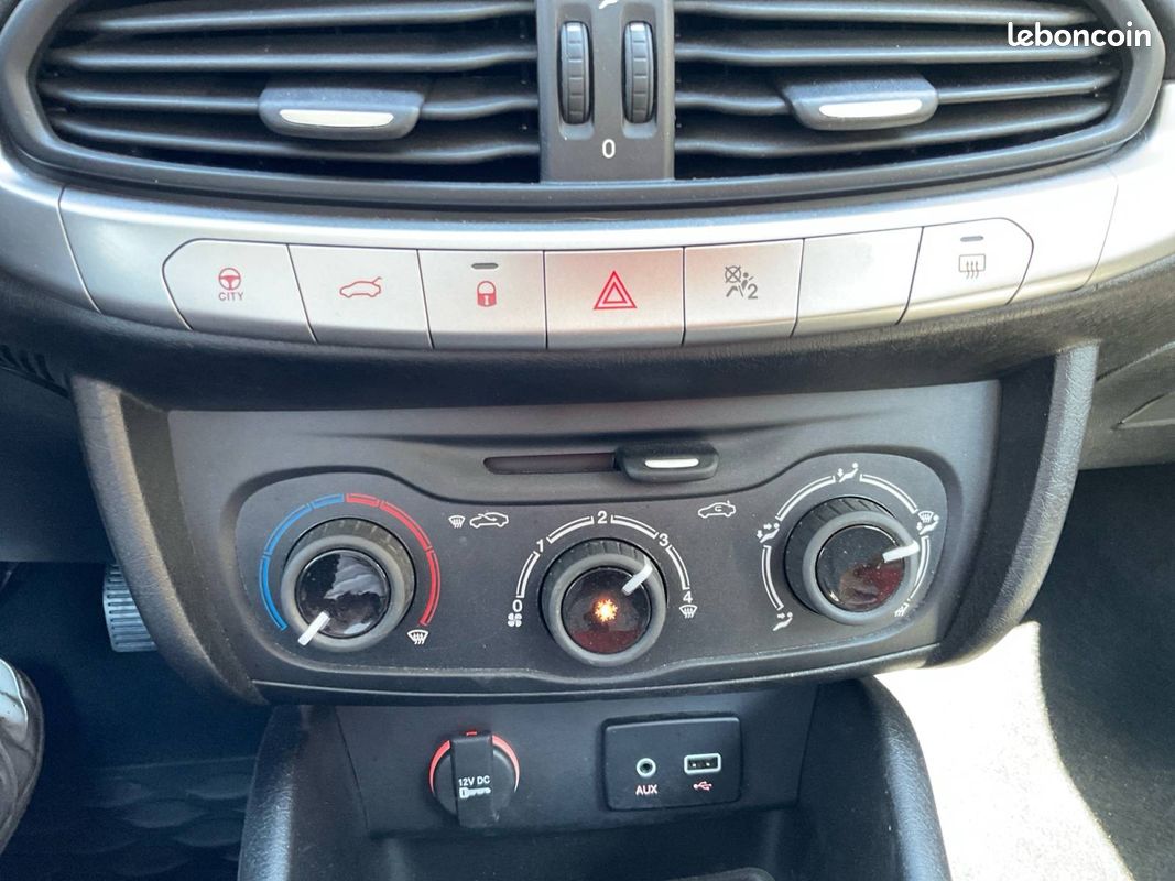 FIAT Tipo 1.6 MultiJet 120 ch Pop (image 20)