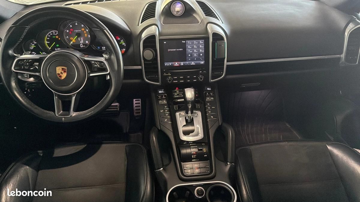 Porsche Cayenne 3.0 V6 416 ch S E-Hybrid Tiptronic A (image 12)