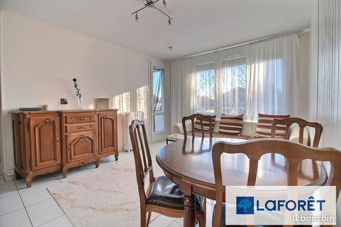 https://img.leboncoin.fr/api/v1/lbcpb1/images/de/1b/04/de1b0469385b6970aa2e8d8fb6ac0c51accbad32.jpg?rule=ad-image