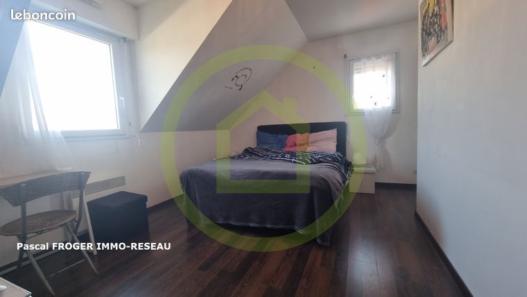 https://img.leboncoin.fr/api/v1/lbcpb1/images/de/1b/1d/de1b1decfab66b5eef906e7aa62715693d486c90.jpg?rule=ad-image