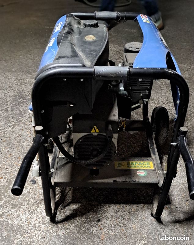 Groupe électrogène SDMO 4 550 W à roues, prises soules et piquet terre, (image 3)
