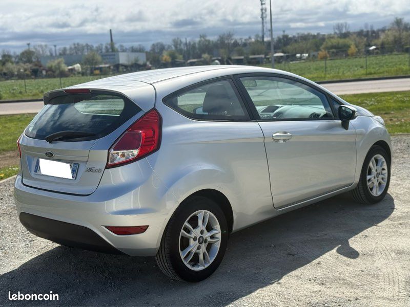 Ford Fiesta phase 2 2015 tdci 75cv 112000 kms (image 3)