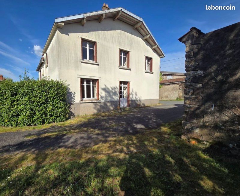 Maison 7 pièces 149 m² · à Monnières · 149 m² · 270 000 €