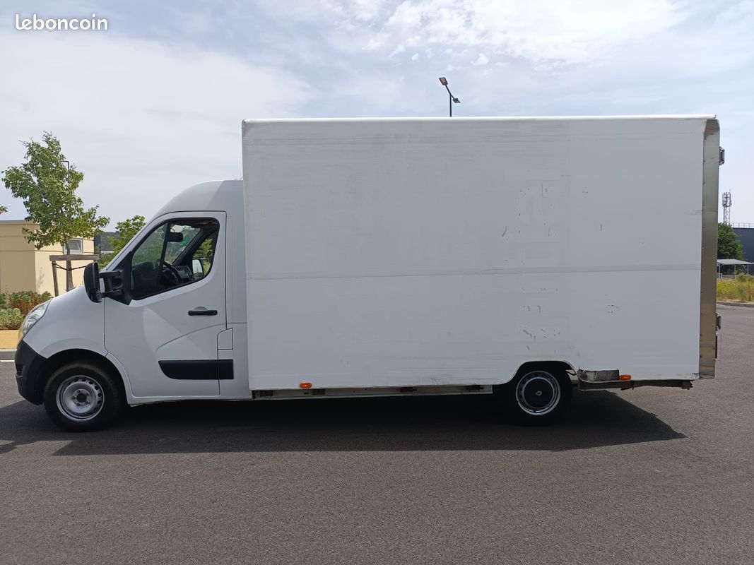 Renault Master Caisse basse 22M3 2019 150000kms (image 3)