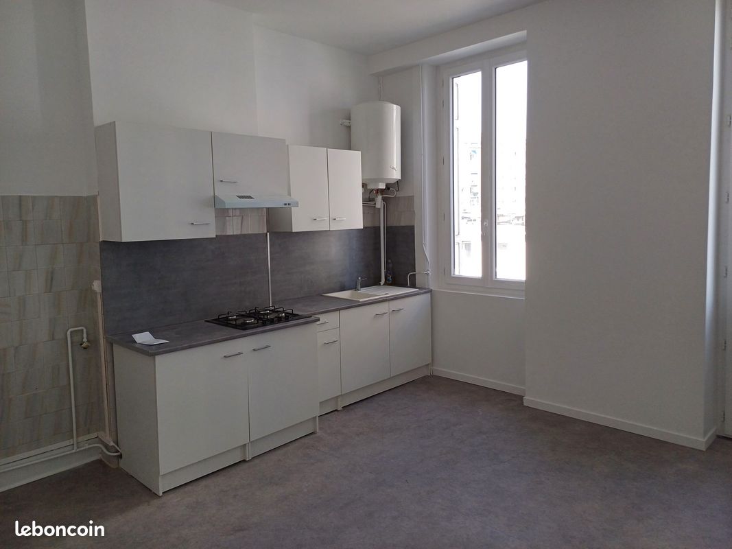Appartement 2 pièces 40 m² · à Saint-Étienne · 40 m² · 390 €/mois