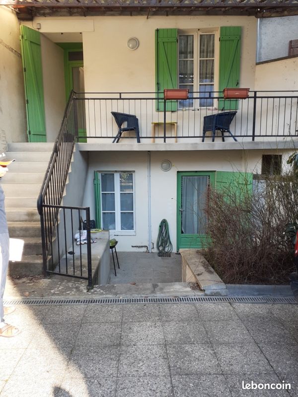 Maison 6 pièces 141 m² · à Saint-Pourçain-sur-Sioule · 141 m² · 870 €/mois