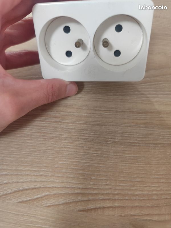 Adaptateur prise electrique (image 3)