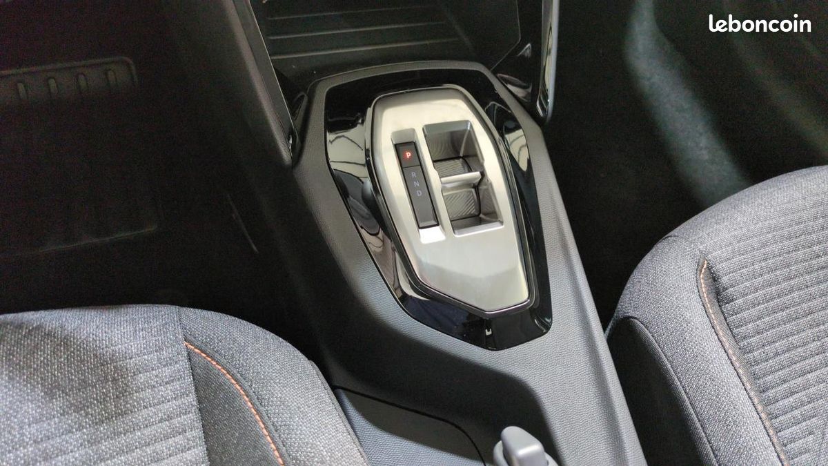 PEUGEOT 208 HYBRID 110 CH BVA E-DCS6 STYLE 0KM REMISE 26% CARPLAy (image 16)