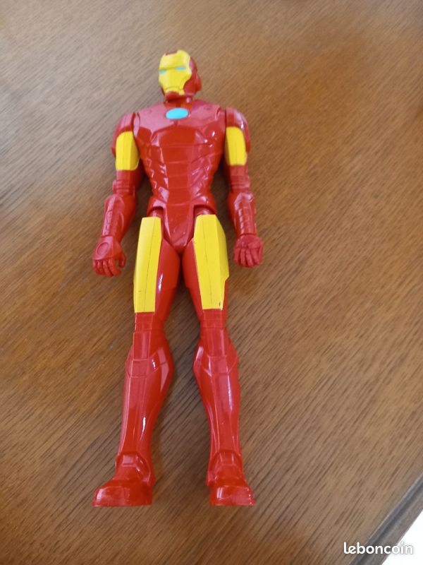 Figurine Iron man (image 1)