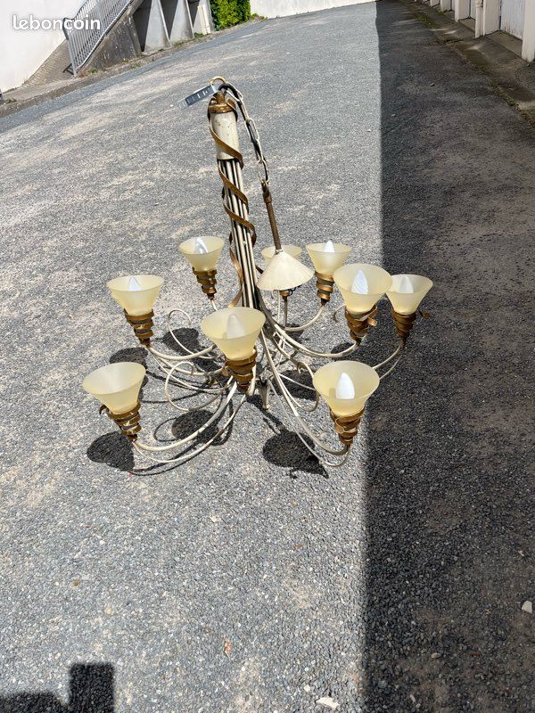 Lustre (image 1)