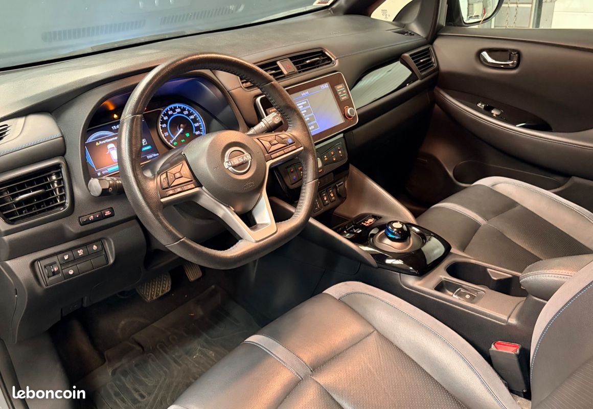 Nissan leaf electric 215 ch 62kwh tekna bva fixation porte velo + full entretien nissan + pack roues hiver (image 9)