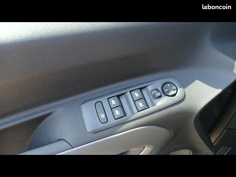 Citroen Berlingo Van XL 950kg BlueHDi 130ch S&S EAT8 Pack Premium Connect (image 25)