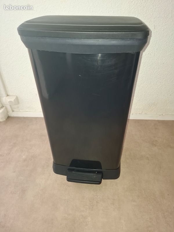 Poubelle pedale 50L (image 2)
