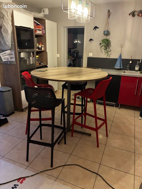 Table haute avec chaise (image 1)