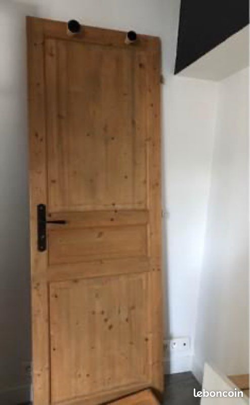 Porte en bois (image 1)