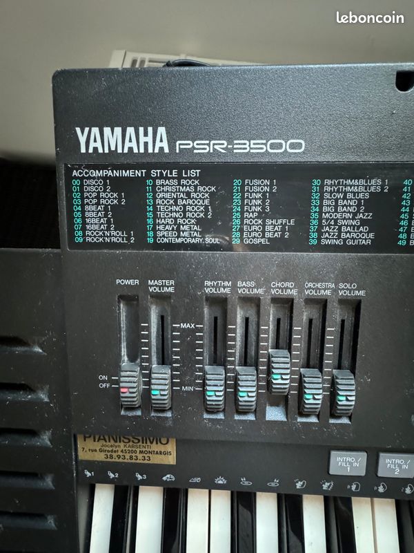 Synthétiseur Yamaha avec trépied (image 2)