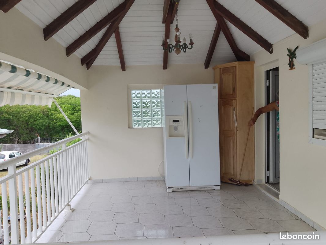 Maison 3 pièces 60 m² · à Saint-François · 60 m² · 880 €