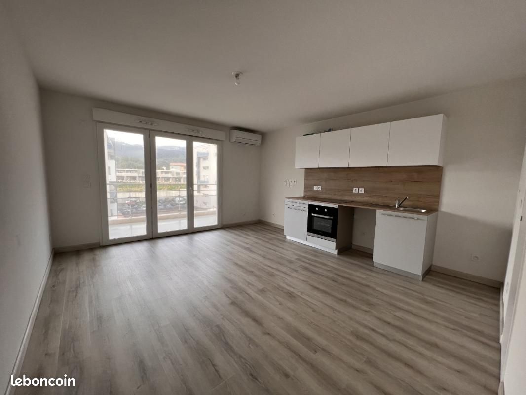 Appartement 1 pièce 27 m² · à Ajaccio · 27 m² · 521 €/mois
