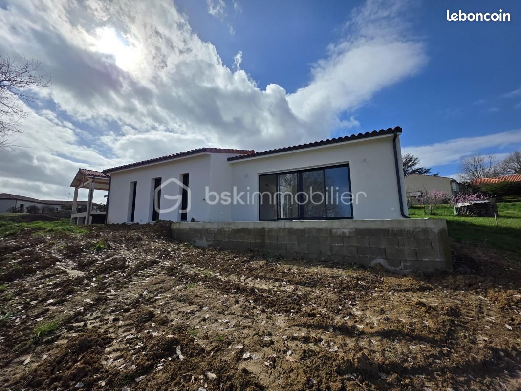 Maison 4 pièces 97 m² · à Moirax · 97 m² · 302 000 €