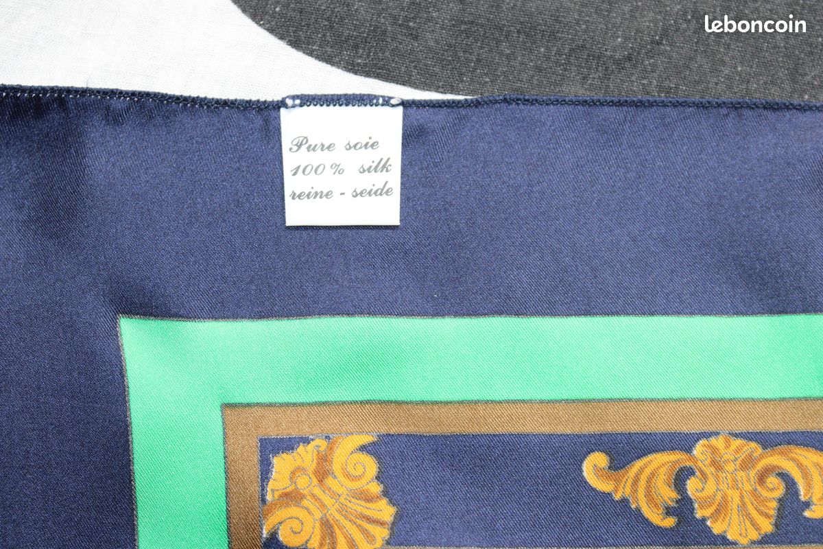 Foulard Vintage 100% Soie – Femme, 68cm, Motif Années 80, Multicolore