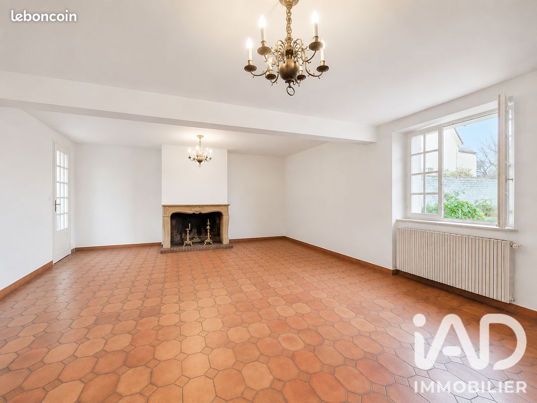 Maison 10 pièces 170 m² · à Saint-Georges-sur-Eure · 170 m² · 234 900 €