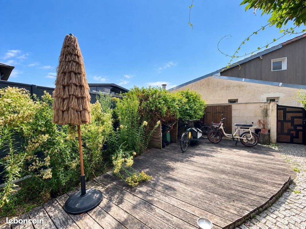 Appartement 4 pièces 149 m² · au Bouscat · 149 m² · 445 000 €