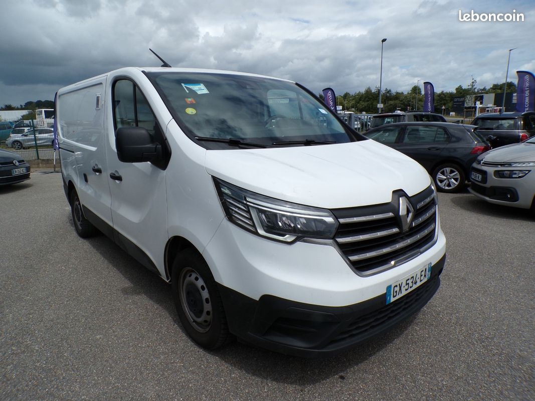 Renault Trafic III Fourgon 2.L 130CH L1H1 2T8 Grand Confort (image 3)