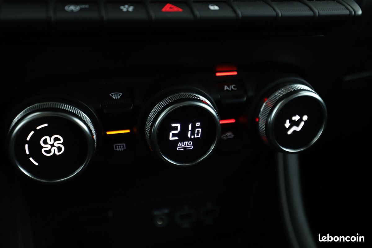 Renault Captur 1.0 TCe Intens 101 ch (image 24)