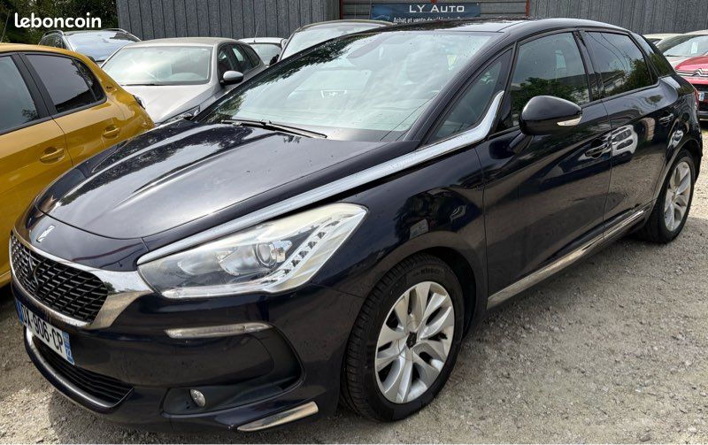 DS5 Ph2 Sport Chic 2.0 BlueHDI EAT6 181cv « Boîte Automatique » Pneus/Freins/Pompe à Injection et Révision Neuve « GARANTIE 6 MOIS » (image 1)