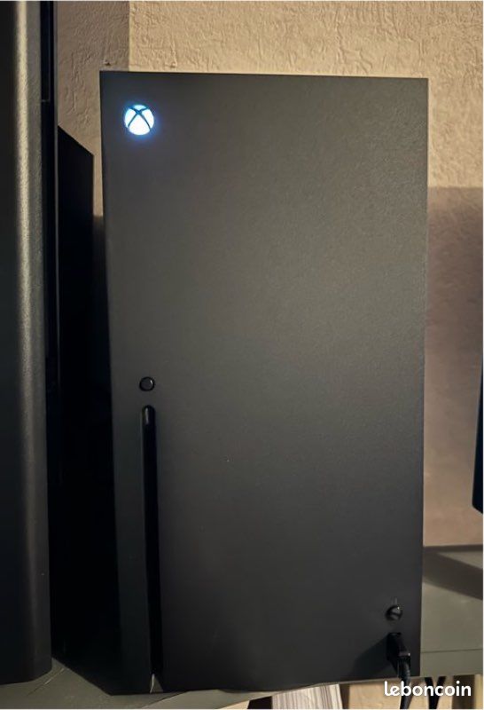 Console Microsoft Xbox Series X - 1 To - Noir - Sous Garantie - Bon état