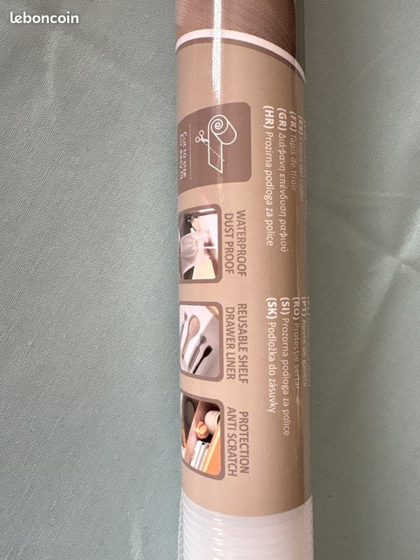 Vends rouleau de tapis anti dérapant (tapis de tiroir de cuisine) (image 2)
