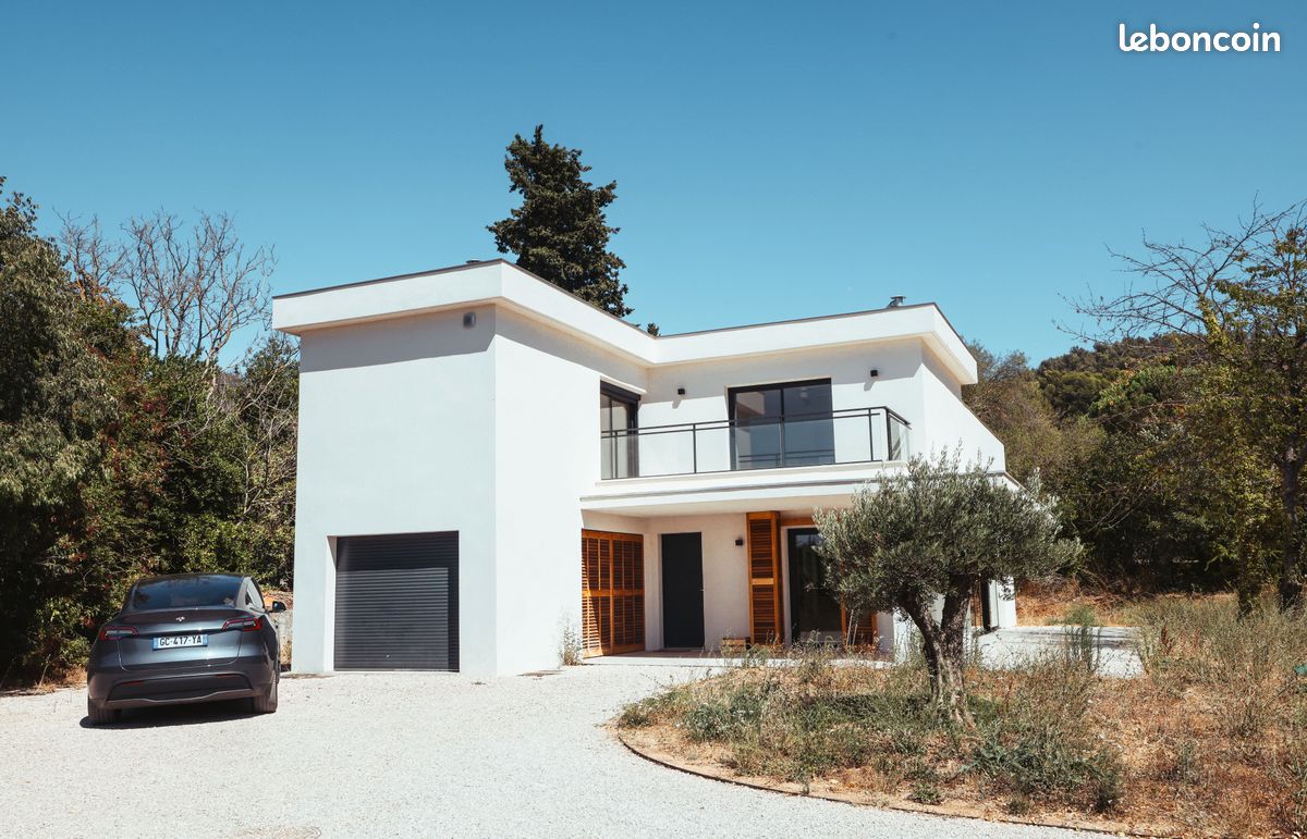 Maison 4 pièces 160 m² · à Bouc-Bel-Air · 160 m² · 3 500 €/mois