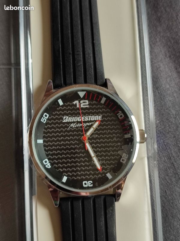 Montre Homme BRIDGESTONE Sport - Mouvement à Quartz - Cadran Noir, Bracelet Gris - Occasion