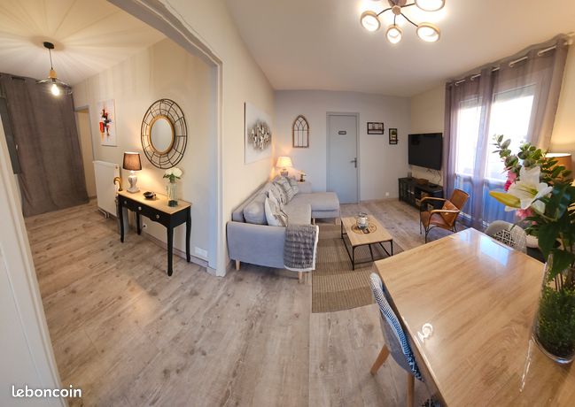 Appartement 2 chambres + parking privé BAYEUX