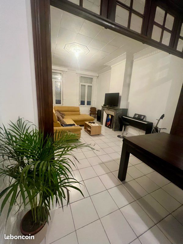 Appartement 3 pièces 83 m² · à Hénin-Beaumont · 83 m² · 690 €