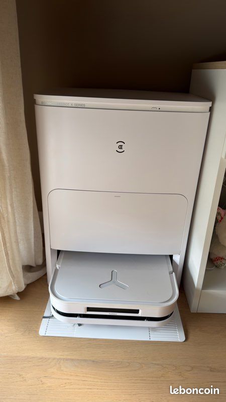 Ecovacs Deebot X5 Omni (image 1)