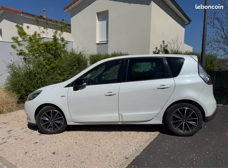 Renault scenic bose (image 1)