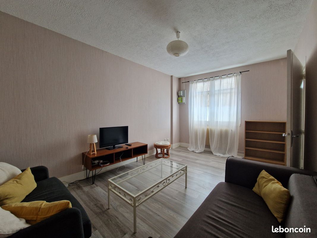 Maison 3 pièces 74 m² · à Angoulême · 74 m² · 680 €/mois