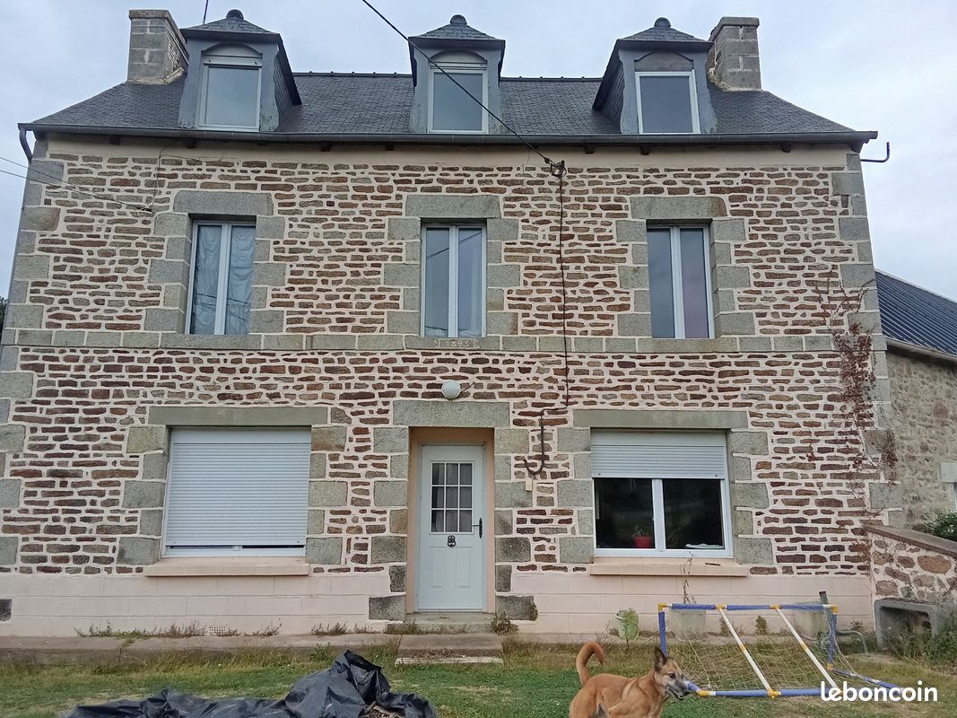 Maison 8 pièces 180 m² · à Bréhand · 180 m² · 220 000 €
