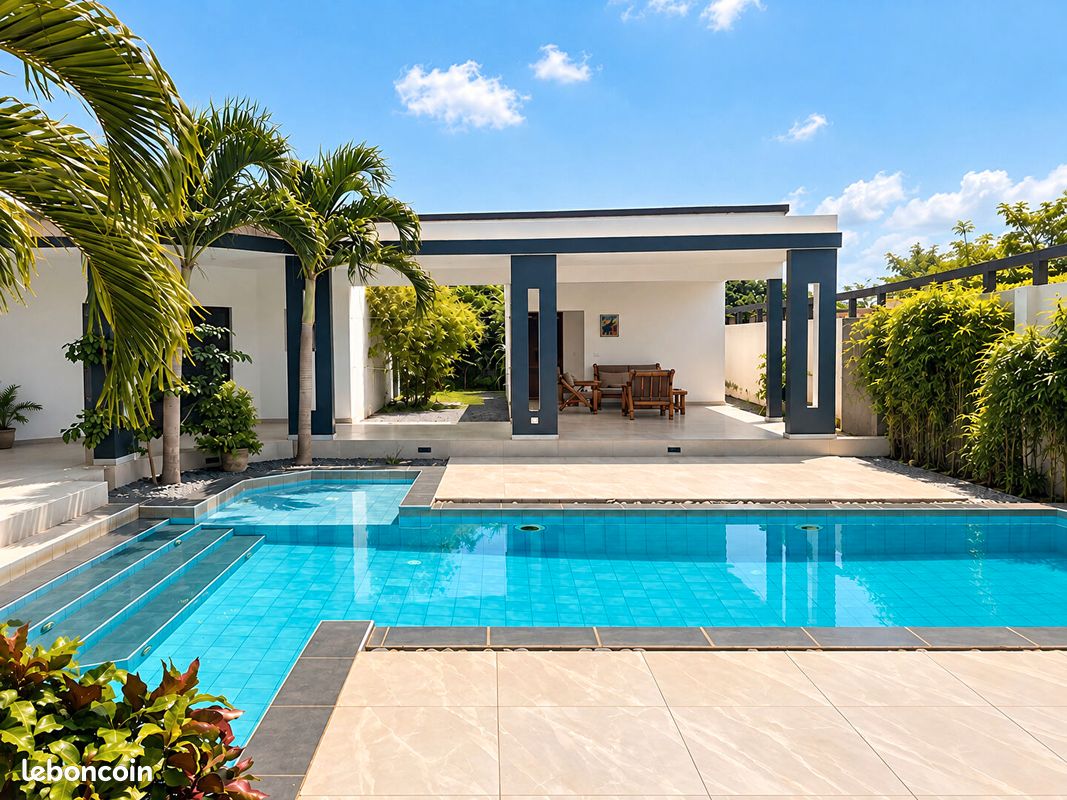 Maison 4 pièces 275 m² · à Saint-Laurent · 275 m² · 245 000 €