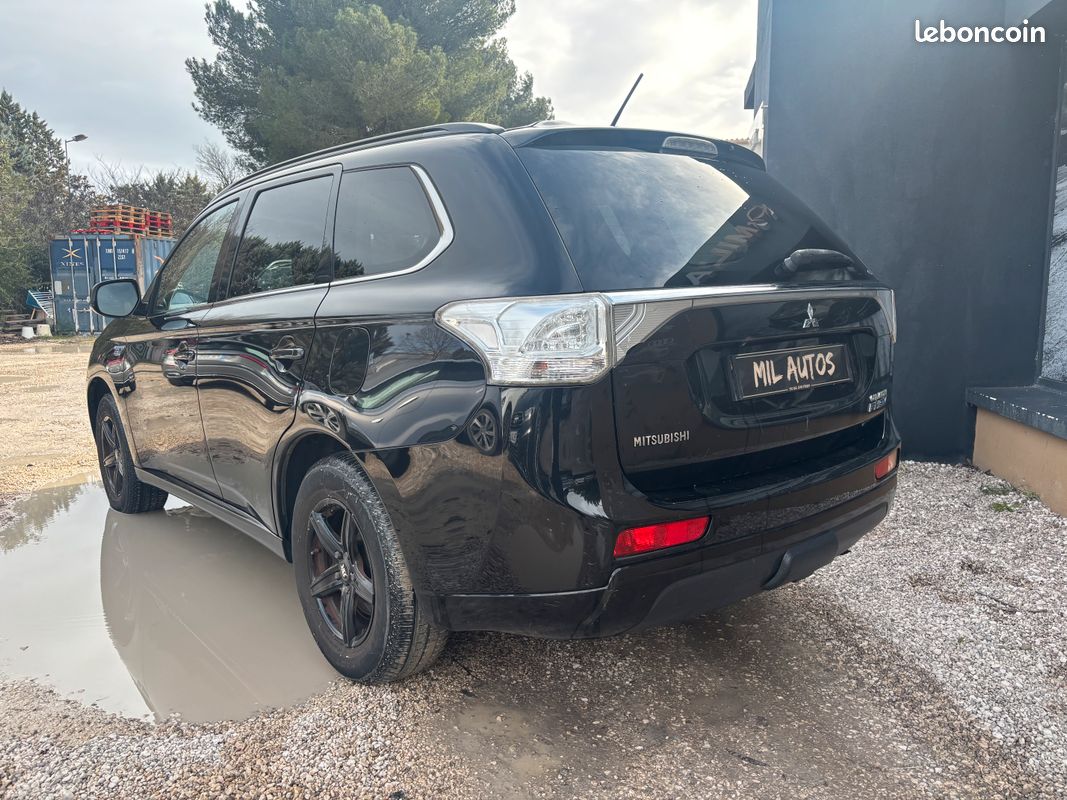 MITSUBISHI Outlander PHEV Hybride rechargeable 200ch 5 places Garantie 6 mois (image 3)